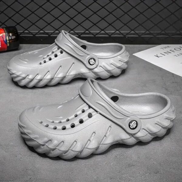 Comfortable & Lightweight clog - Image 3